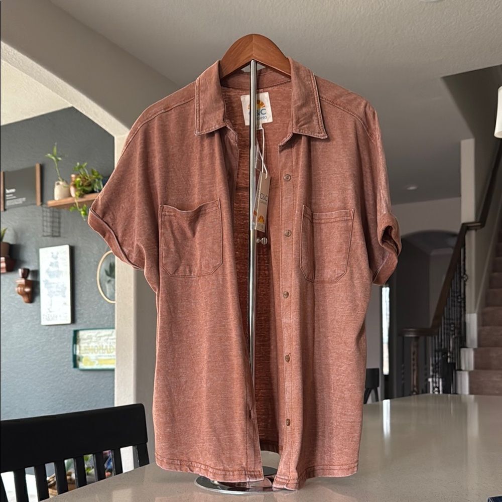 NWT C & C Collar Button Down S Earthy Casual Shirt in Rust Short Sleeve - Picture 1 of 7